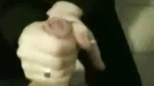 Mujer joven quería masturbarse el clítoris, pero video casero xxx tuvo que chupar