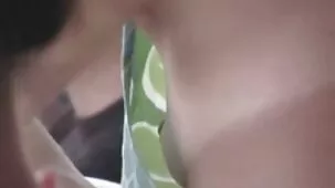 Hombre regaña y folla encantadora videos eroticos para mujeres puta en la cocina