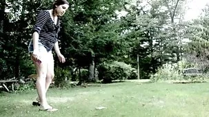 Chicas con Strapon participan en videos de zexo sexo grupal con doble penetración