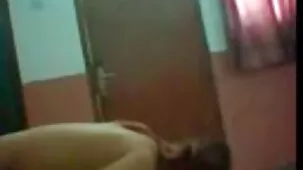 Hermosa japonesas xx MILF enseña a su novio y a su novia el amor lésbico por el sexo