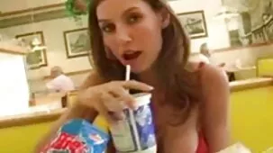 Chica encantadora teniendo sexo lésbico con chica nueva mejores anales