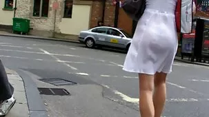 Los chicos besaron a videos de folladas la retorcida esposa de un amigo de tres miembros