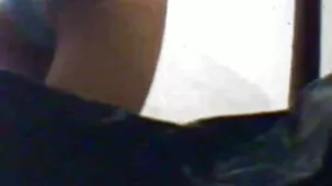 Joven esposa en diferentes poses complaciendo a videos porno salvaje su marido lindo sacudidas