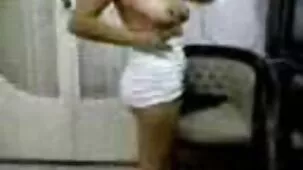 Joven muy zoras morena durante el casting follada en anal y Doble penetración