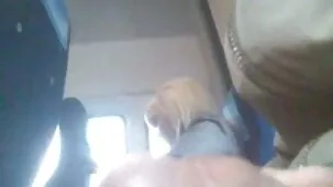 Mi esposa está muy feliz de besar y follar a un videos xxx de insesto hombre grande.
