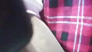 Joven estudiante extiende las caderas para un beso apasionado con el profesor xxx porno peruano