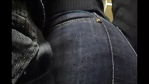 Chica rusa cabalga sobre la polla de su novia pervertida después de un golpe de trabajo porno de gratis