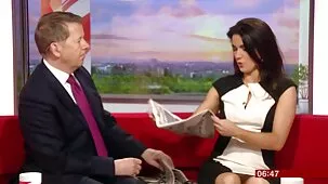 Periodista ver videos porno de maduras pelirroja está lista para mostrar a todos sus grandes tetas