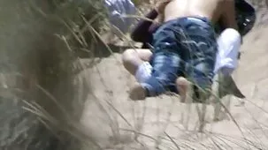 Rubia flaca en la porno con gordas cama reemplaza un agujero apretado con sexo real