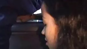 Joven porno de sexo madrastra besa a su hijastro mientras su marido está fuera por negocios