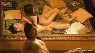 Tio organizó sexo grupal desordenado con bellezas en la sexo gratis gay oficina