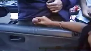Mamá tatuada en leggings después de un masaje con bragas videos porno online montando pene chico con grandes tetas