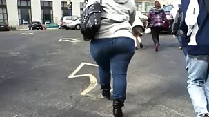 Follando a una mujer negra enamorada de un gran porno muy zorras