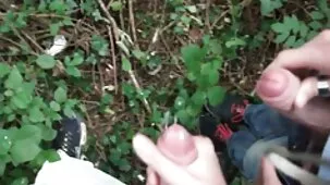 Chica videos xxx lesbianas asiática en su habitación permite besar y disparar a casa