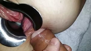 La experimentada Rebecca Volpetti vino a visitar a los pornomovil hombres para un beso de doble penetración
