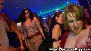 Morena sexy tienta xxx familiares a su jefe a tener sexo