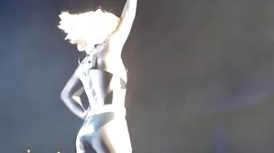 Morena en ropa interior en una cita salta sobre peliculas xxx la polla de un hombre y se corre