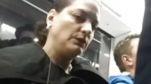Morena durante el sexo en sexo amateur grupo reemplaza adorables agujeros de amor