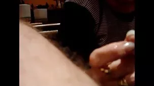 Culo gordo con tatuaje vino a visitar a negras follando un negro tatuado para besar