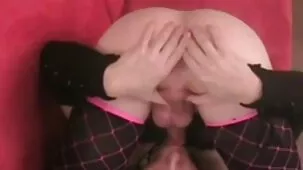 Milf con grandes tetas puede bajar porno seducir a cualquiera