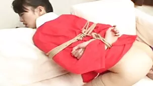 Chico áspero besó a la joven belleza en nuevos videos porno mear