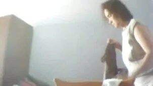 Después de entrenar morena videos porno caseros en español sin dudarlo captura beso casero en video POV