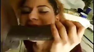 Chica seductora y pprno gratis esbelta obligó a un hombre a engañar