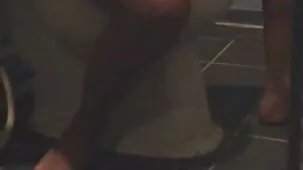 Apariencia muñecas rubias videos xxx caseros gratis con un beso apretado en el embrague con un hombre negro con un pene grande
