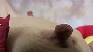 Dos hombres rompen con avidez las grietas pelirroja regordeta primer trio follando plano