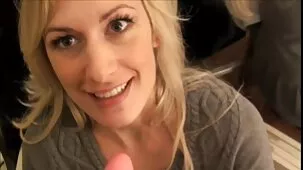La joven Lexi ENT chupa la polla de un chico nuevo y gime de porno tv gratis un miembro en una vagina apretada