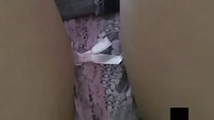 Un beso de una amiga mía y serviporbo follarla por el culo.